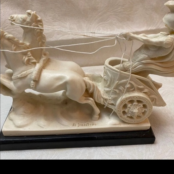 Statue from Tuscany - Picture 3 of 12